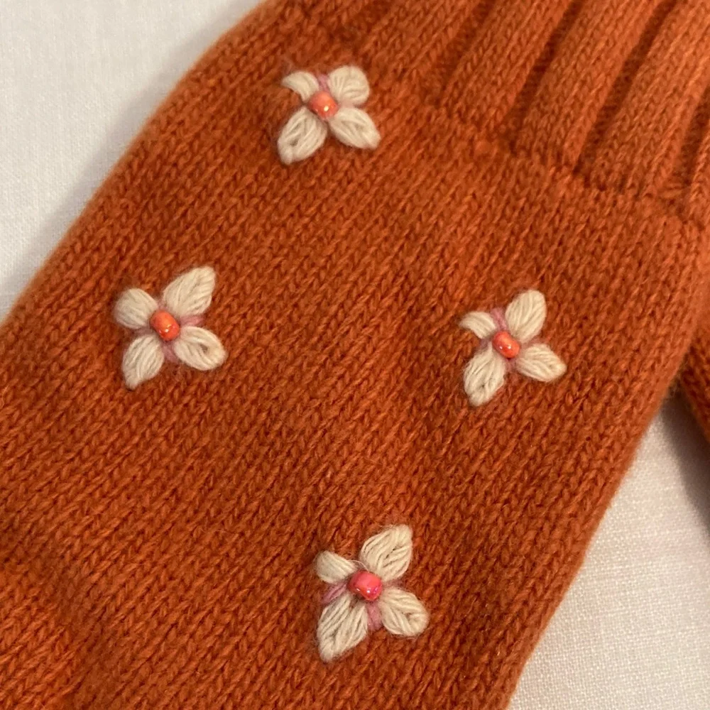 Portolano cashmere burnt Orange Gloves with Floral Design one size